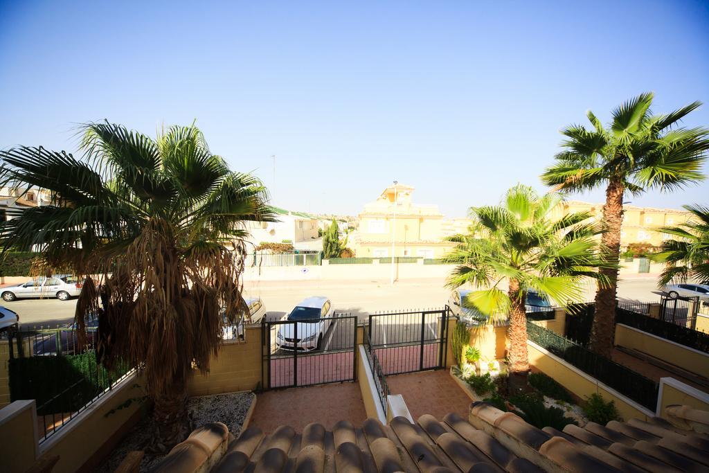 Holiday Home Punta Prima Torrevieja Exterior foto